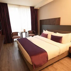 4* فندق كازا دور